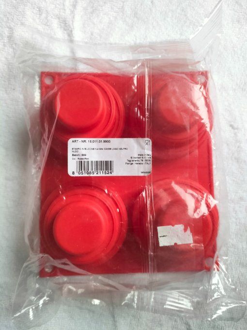 Lot 4 petits moules en silicone