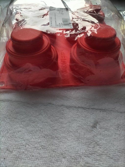 Lot 4 petits moules en silicone