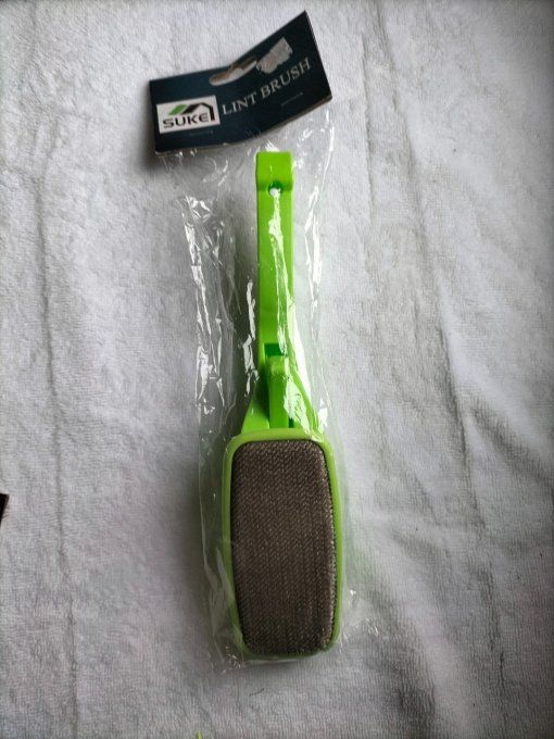 Brosse pour vêtements