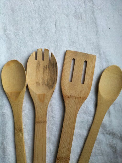 Lot 4 ustensiles en bois