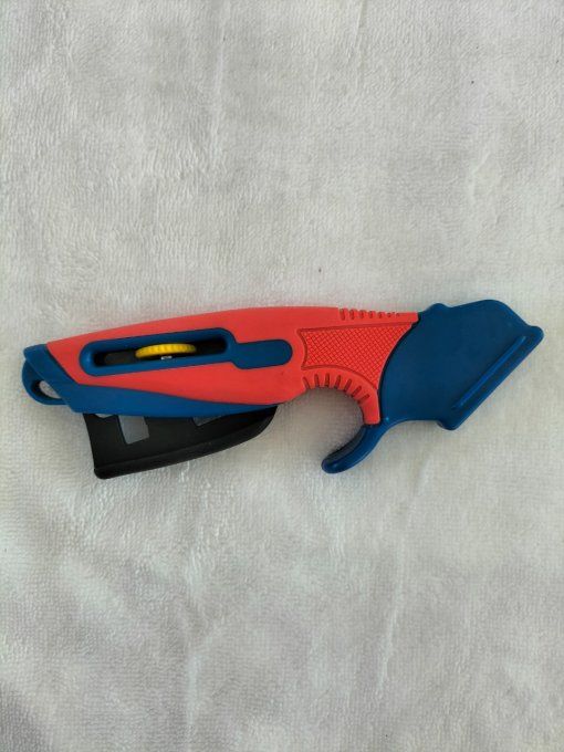 Cutter gâchette à lame rétractable