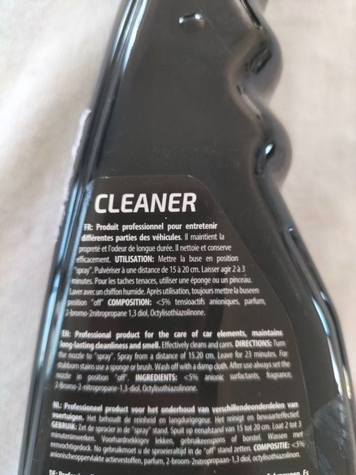 Produit nettoyant jantes