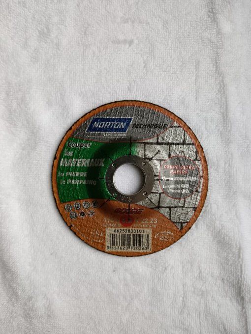 Disque à tronçonner matériaux 115x3.2x22.23mm