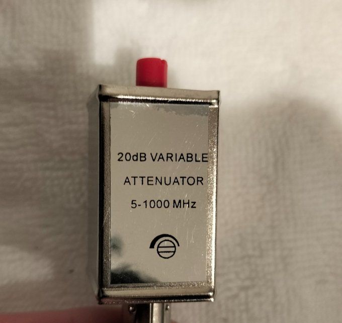 Atténuateur d'antenne variable